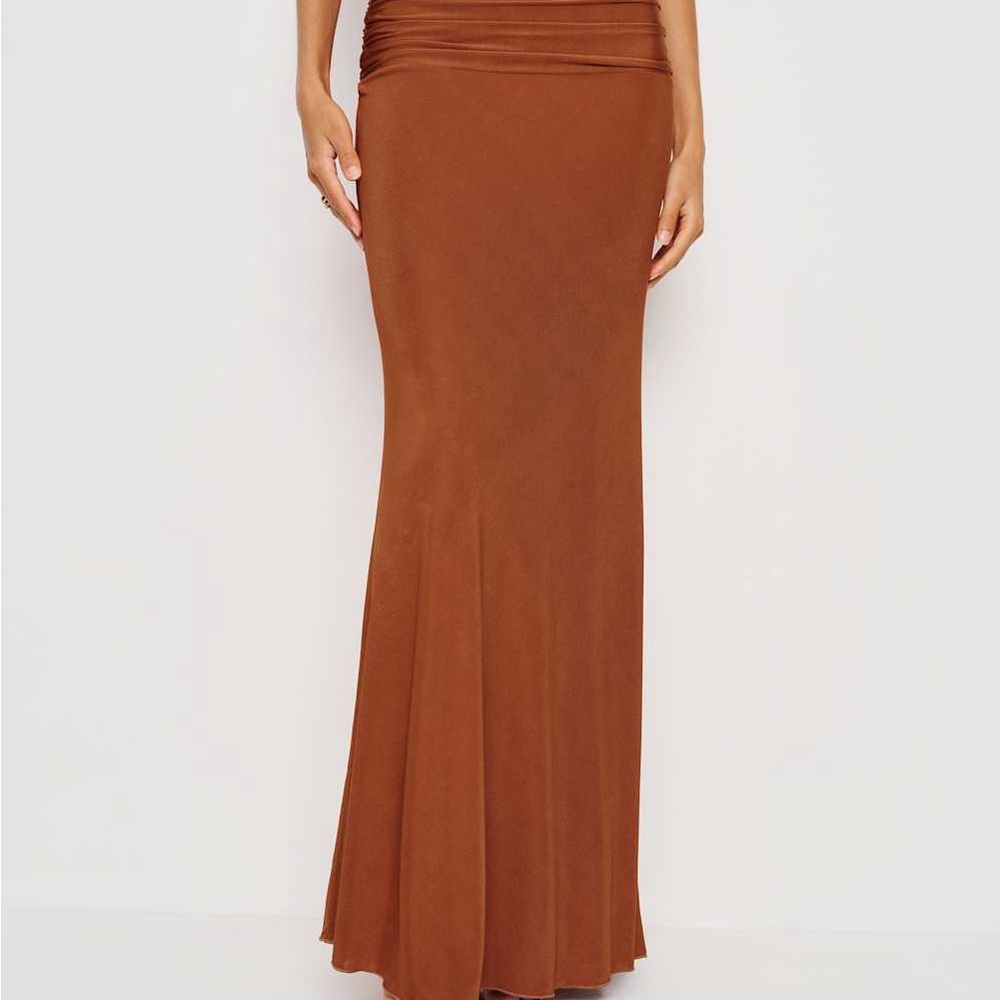 NWT Reformation Amir Maxi Skirt Size L